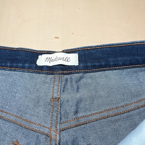 Madewell 9" Mid-Rise Skinny Dark Jeans in EUC - Size 30 - Picture 3 of 6